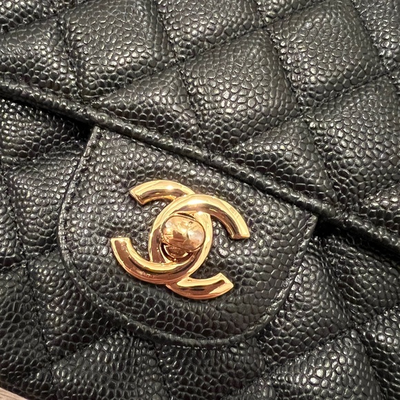 Black Caviar Leather Quilted Classic Flap Medium Shoulder Bag with Gold Accents - Picture 2 of 14
